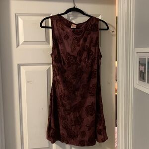 XL Burgundy Forever 21 dress with felt flowers